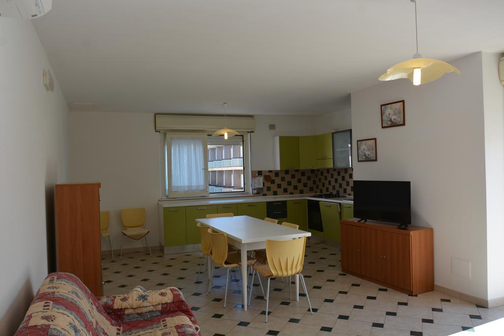 Stella Marina Apartment Alba Adriatica Exterior foto